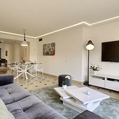 Nestor&jeeves - Diamond Bay Terrace - - Close Sea