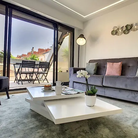 Nestor&jeeves - Diamond Bay Terrace - - Close Sea Apartment