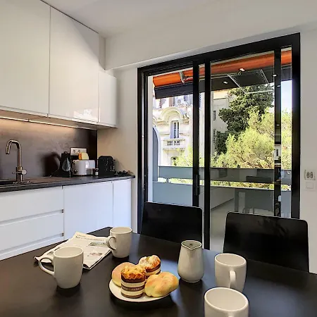 Nestor&jeeves - Diamond Bay Terrace - - Close Sea
